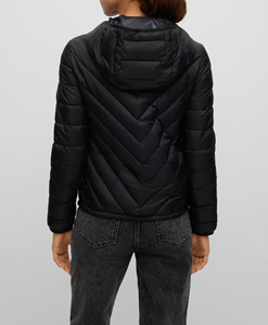 เสื้อแจ็คเก็ตพัฟเฟอร์กันน้ำแบบซิป คอลเลคชั่นฤดูหนาว 2025 สำหรับผู้หญิง พร้อมบริการ OEM - Product Image 6