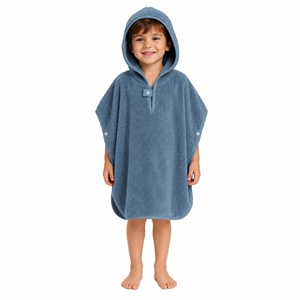 Poncho à capuche en coton éponge de haute qualité pour enfants, doux, confortable, taille personnalisée et plusieurs couleurs pour garçons et filles, idéal pour la plage - Product Image 1