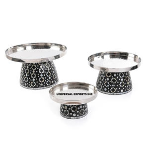 Juego de Tres Tazones para Chocolate con Base de Nácar, Forma Redonda, Hechos a Mano, Decorativos y Elegantes - Product Image 2