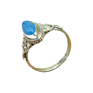 แหวนเงินแท้ 925 ดีไซน์โดดเด่น ประดับพลอยคาโบชองทรงมาร์ควิสสีน้ำเงินทำมือ งานฝีมือแบบวินเทจ - Product Image 1