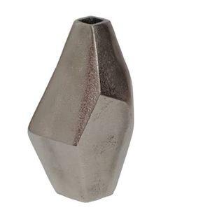 แจกันโลหะลายดอกไม้ขนาดมาตรฐานแจกันดอกไม้สำหรับตกแต่งบ้านและงานแต่งงาน - Product Image 1