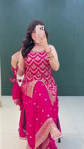 Collection de robes ethniques indiennes pour femmes, broderie lourde, Gharara Salwar Kameez, style Bollywood, pour l'hiver, pour les fêtes - Product Image 3