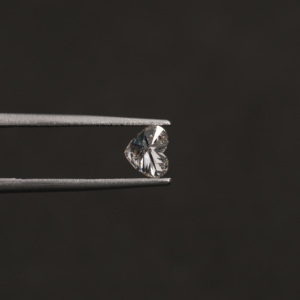 Diamant de laboratoire de 1,5 carat, taille cœur, CVD, certifié IGI, clarté VVS1, couleur F, pierre libre pour la fabrication de bijoux - Product Image 6
