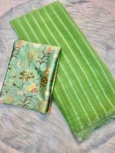 Desgaste de rutina Fancy Cut Border Work Peso ligero Pure Shimmer Georgette Patrón Longitud larga Fancy Saree con pieza de blusa - Product Image 3