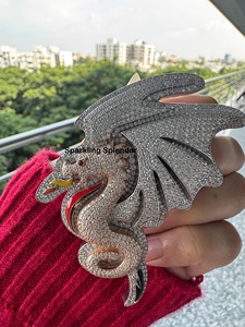 จี้ฮิปฮอปกลม้อยรูปมังกรการ์ตูนประดับเพชรโมอิสเจิดจ้าพร้อมจี้และเสน่ห์ - Product Image 4