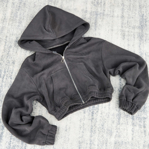 Ensemble de salon 2 pièces pour femmes sweat à capuche zippé court et survêtement décontracté court taille haute pour l'été 2025 - Product Image 2