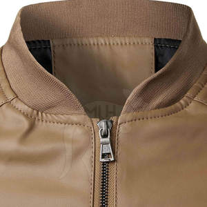 Veste coupe-vent en cuir véritable à col montant pour hommes de la meilleure qualité avec logo avant - Product Image 3