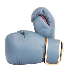 Équipement d'entraînement imperméable à l'eau de qualité véritable fait à la main pour les gants de boxe en cuir de vachette longue durée en plein air - Product Image 1