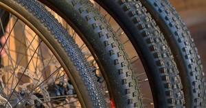 Neumáticos Nuevos y Usados para Bicicleta de Carretera 700C 26 27 y 28 Pulgadas para Ciclismo de Carretera, Carreras, Turismo y Desplazamientos Diarios - Product Image 2