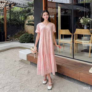 Vestido de maternidad con bordado floral Rosa Suave y cómodo de llevar Sin decoloración V1310 - Product Image 3