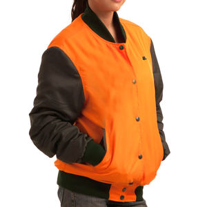 Service OEM ODM vierge, veste universitaire à manches longues pour femmes, veste de baseball courte pour femmes, uniformes universitaires pour l'hiver - Product Image 3