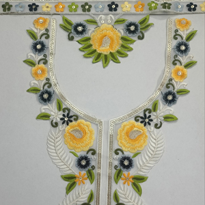 Dentelle gracieuse à col en filet avec broderie de fil et de paillettes pour vêtements de fantaisie robes de saris chemisier décolleté et robes kurti - Product Image 1