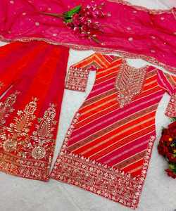 Ensemble Salwar Dupatta tendance pour tous les jours en crêpe avec imprimé à carreaux contemporains et détails perlés, broderie florale - Product Image 2