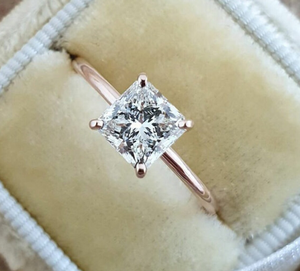 Bague en diamant taillé en princesse en or massif 10 carats diamant cultivé en laboratoire fiançailles de mariage halo caché pour l'amour - Product Image 2