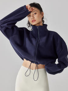 เสื้อฮู้ดครอปฟลีซเนื้อนุ่มพิมพ์โลโก้เองสำหรับออกกำลังกาย เสื้อสเวตเชิ้ตโพลีเอสเตอร์ทันสมัยสำหรับผู้หญิง - Product Image 4