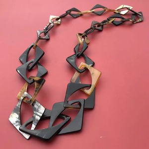 Collar de moda de calidad superior hecho de joyería de cuerno de búfalo collar de joyería de moda al por mayor natural de HF CRAFTS - Product Image 1
