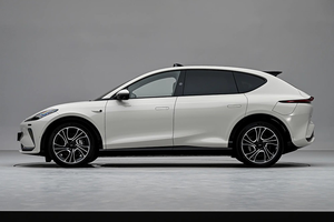 IM LS7 EV SUV Modèle 2025 Renouvelé Ultra en Stock Véhicule Électrique Pur Autonomie NEDC 601-700km Haute Vitesse 5 Portes 5 Places - Product Image 3