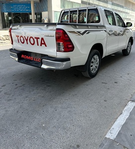 Véhicule Toyota Hilux blanc d'occasion - Product Image 6