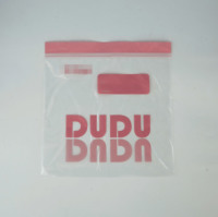 Op maat gemaakte PE voedselveilige hersluitbare ziplock zakjes voor babyvoeding & kauwgom opslag roze OEM bulk