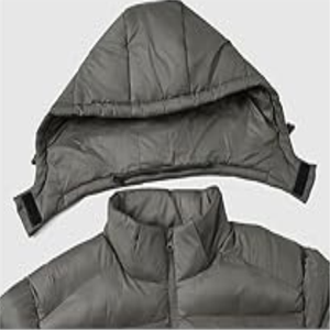 Chaqueta acolchada de invierno de último estilo con capucha, abrigo de invierno con diseño de fabricante OEM, chaqueta de exterior con patrón sólido - Product Image 5