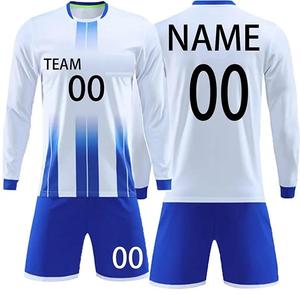 Ensemble de maillots de football sportifs sur mesure, coupe ajustée, vente en gros, fabricant d'uniformes de football, kits à porter - Product Image 1