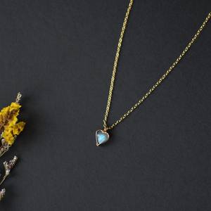 Collier cœur en labradorite naturelle Pendentif en pierres précieuses Collier en cristal de guérison en or ou en argent pour elle - Product Image 2