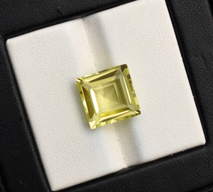 เลมอนควอตซ์ธรรมชาติทรงสี่เหลี่ยมเจียระไนเหลี่ยมเพชรพลอย ขนาด 11 มม. น้ำหนัก 5.75 กะรัต ขายส่งคุณภาพเกรด AAA+ อัญมณีคุณภาพสูง รับสั่งทำขนาดพิเศษ - Product Image 5