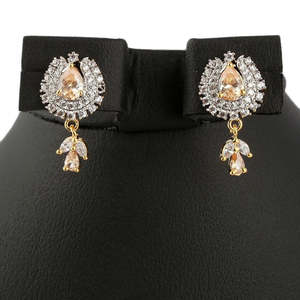 Kundan Jewellery <b>Locket</b> Set - Golden & <b>Silver</b> - Product Image 3