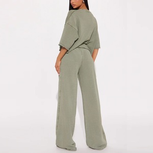 Vente flash Ensemble deux pièces pour femmes Ensemble de shorts Y2K Tenue Pantalon large Vêtement de détente 100% coton Écologique Homeward Daily - Product Image 2