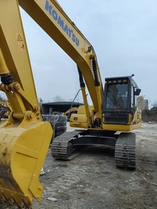 Excavadora de Orugas Komatsu PC200-8 de 20 Toneladas, Modelo 2023, Excelente Rendimiento, Usada, Probada e Inspeccionada, Motor de Alta Eficiencia 95% - Product Image 6