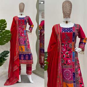 Top en soie Reyon de la collection ethnique de qualité supérieure présentant Chikan Kari avec paillettes et micro intérieur assorti en gros - Product Image 5