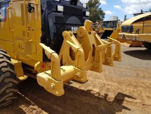 Ripper Caterpillar 160M2 New Ripper à vendre accessoire arrière robuste construit pour des conditions de sol difficiles - Product Image 4