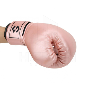 Guantes de entrenamiento profesional de fabricante OEM Guantes de boxeo transpirables ligeros y duraderos de cuero PU para deportes - Product Image 1