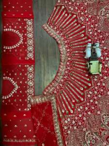 Paillettes de broderie pour adultes à la mode Work Cancan & Canvas Patta Lehenga Choli Vêtements indiens et pakistanais élégants - Product Image 3