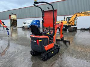Mini Excavadora Kubota K008-5 Usada de Alta Calidad, Motor de Excavadora Pequeña con Sistema Hidráulico, para Uso en Construcción Agrícola, en Venta - Product Image 3