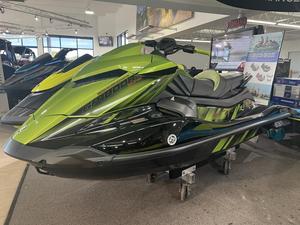 Mejores Ventas para 2015-2026 YA/\//AHA GP 1800R SVHO Embarcaciones Acuáticas M0T0RSPORTS Nuevo |   Usado |   Original - Product Image 3