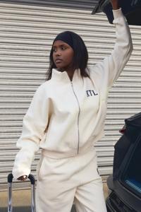 ชุดวอร์มปักลายฤดูหนาวสีขาวทรงหลวมสำหรับผู้หญิง - Product Image 5