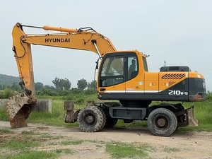 รถตักดินระบบไฮดรอลิกตีนตะขาบ-ชนิด210w-9ฮุนได12ตันประกอบด้วยเครื่องยนต์มอเตอร์เกียร์ส่วนประกอบหลักที่ใช้จากเกาหลี - Product Image 5