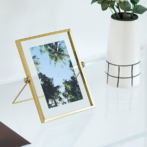 กรอบรูปทองเหลืองรูปทรงสี่เหลี่ยมผืนผ้า น้ำหนักเบา เป็นมิตรกับสิ่งแวดล้อม ดีไซน์ปรับแต่งได้ วัสดุคุณภาพพรีเมียม สำหรับบ้านและสำนักงาน - Product Image 5