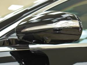 รถยนต์มือสองปี 2025 รุ่น S560 V8 เครื่องยนต์ 4 ลิตร เกียร์อัตโนมัติ ระบบควบคุมความเร็วอัตโนมัติ (ACC) เบาะหนัง สีเข้ม ตัวเลือกขับเคลื่อนล้อหน้า/ขับเคลื่อนสี่ล้อ (FWD/AWD) หลังคาซันรูฟ กล้องมองหลัง 360 องศา - Product Image 5