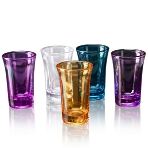 Vaso de chupito de vidrio transparente de alta calidad, hecho a mano, multicolor, sin plomo, base pesada y duradera, para fiestas de tequila y <span class=keywords><strong>vodka</strong></span>. - Product Image 4