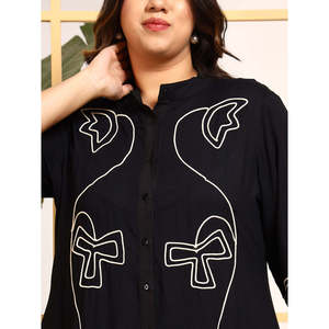 Deebaco Women's Black Plus <b>Size</b> Embroidered Shirt <b>Dress</b> With Bows Pattern Knee-Length Casual Mandarin Collar 3/th Sleeve <b>Dress</b> - Product Image 2