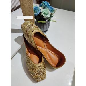 รองเท้าผู้หญิงแบบดั้งเดิมหนังแท้ซับเหงื่อได้ดีสไตล์เดินง่ายดีไซน์ตามสั่ง - Product Image 2