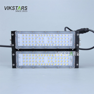 Faroles <span class=keywords><strong>de</strong></span> reflectores led <span class=keywords><strong>de</strong></span> alto lumen 130lm/W IP65 (60 grados) – Compatible con kit SKD, farol LED <span class=keywords><strong>de</strong></span> 500 vatios para puentes - Product Image 3