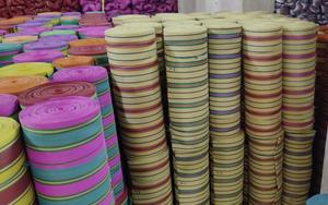 ผ้าทอโพลีโพรพีลีนรีไซเคิล100% เป็นมิตรต่อสิ่งแวดล้อม180ปรับกรัม/เมตรได้ผ้าสำหรับกระเป๋าสัมภาระใช้ในบ้าน - Product Image 3