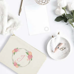 Bolsa de Cosméticos Floral Personalizada con Monograma, Bolsa de Maquillaje Portátil de Viaje con Patrón de Letras, Organizador de Maquillaje - Product Image 3