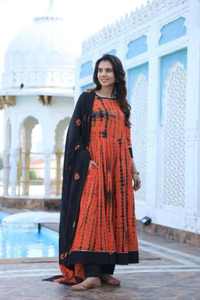Traditional Cotton Anarkali <b>Set</b> Tie-Dye Hand Drawn Printed <b>Kurta</b> Pant Soft Net Dupatta Regular Fit Prom Party Graduation Beach - Product Image 2