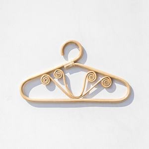 Cintre en rotin naturel fait à la main pour bébé et enfant/cintre en bambou pour la maison verte/décoration de la maison - Product Image 5