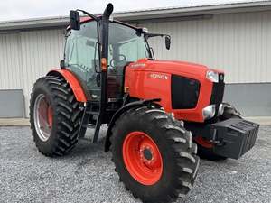 Kubota M135GX 4X4wd Mini Tractor Compacto para Agricultura, Nuevo/Usado, Tractor Manual/de Ruedas, Precio de Fábrica, Motor Agrícola - Product Image 3