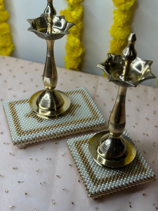 Pilier Diya laiton décoratif Akhand Diya pour décor décoratif plus grande société de fabrication - Product Image 2